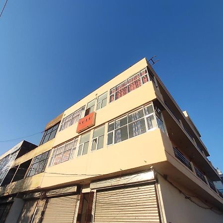 Hotel Yolo- Chandīgarh Exteriér fotografie